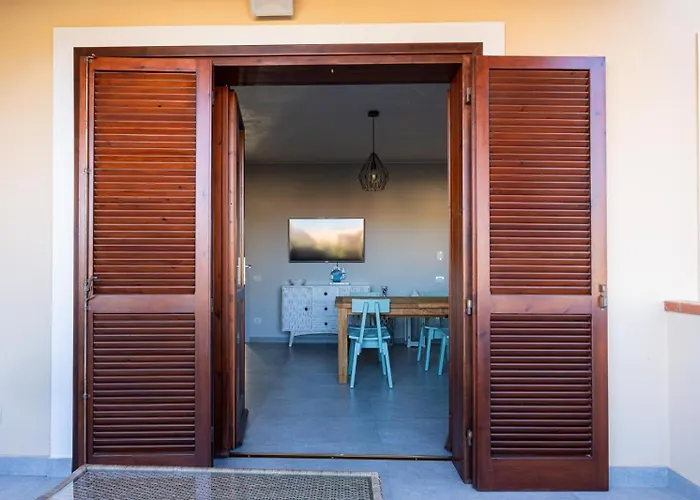 Rebecca House * וילסימיוס