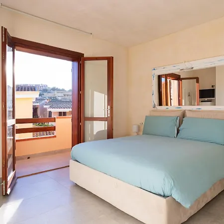 Rebecca House Apartment