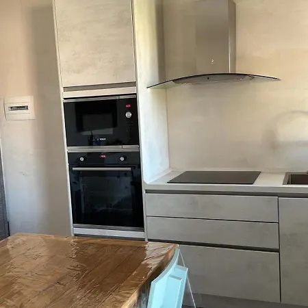 Rebecca House וילסימיוס